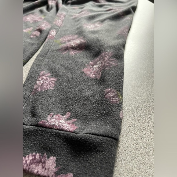 Joe Fresh 2pc Floral Pj / Lounge Jogger Set Size 1x/L - Picture 8 of 14